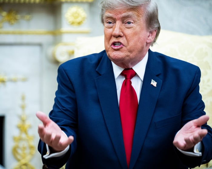 Trump impose des droits de douane de 50% sur la majorité des produits canadiens