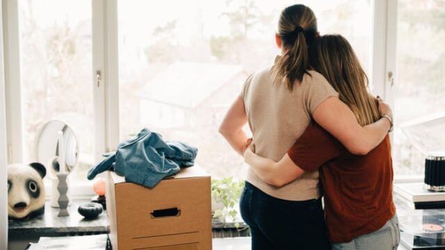 Royaume-Uni : de plus en plus de jeunes adultes contraints de rester chez leurs parents