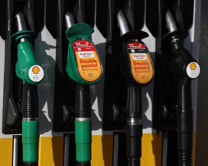 Le prix de l’essence au Royaume-Uni retrouve son plus haut niveau depuis la guerre Iran-Israël
