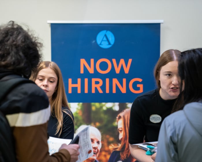 Emplois aux États-Unis : 23 000 postes détruits en juillet, un coup dur pour le marché du travail